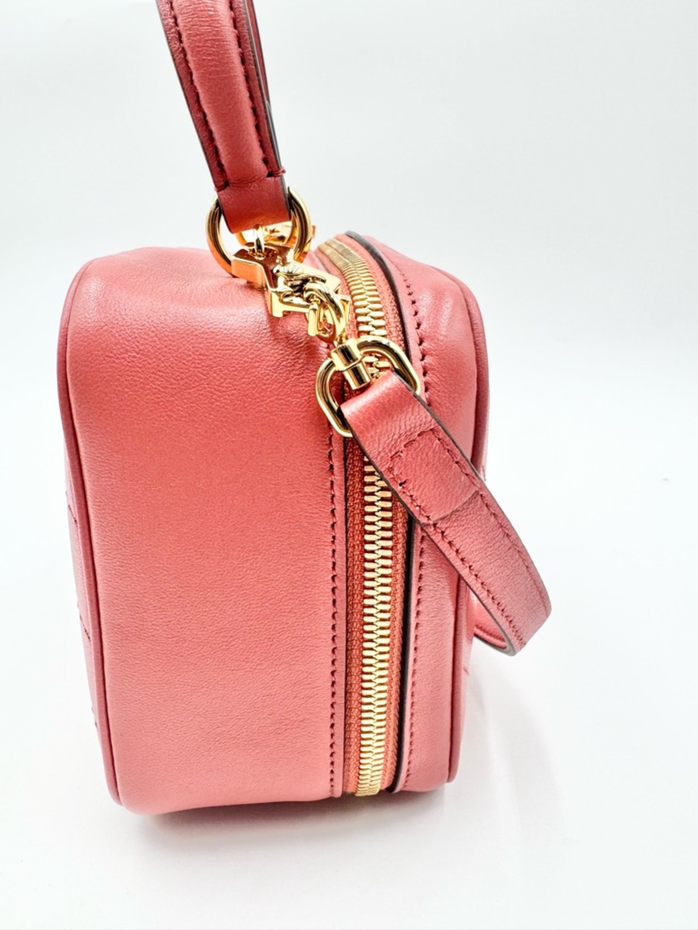 NEW Gucci Blondie Crossbody Bag - Picture 4 of 9